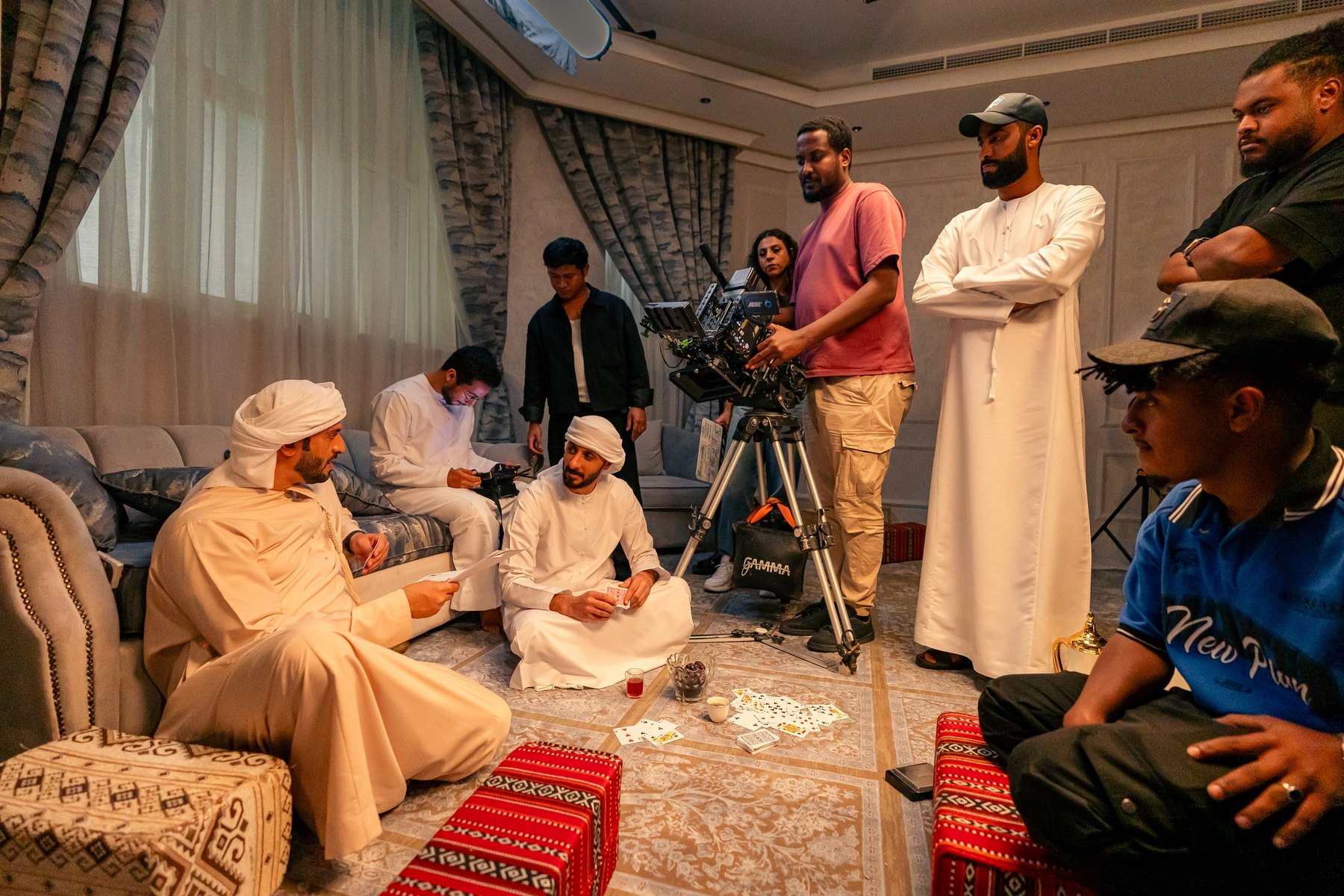 Ba'adni Akawwin Nafsi, On set 2