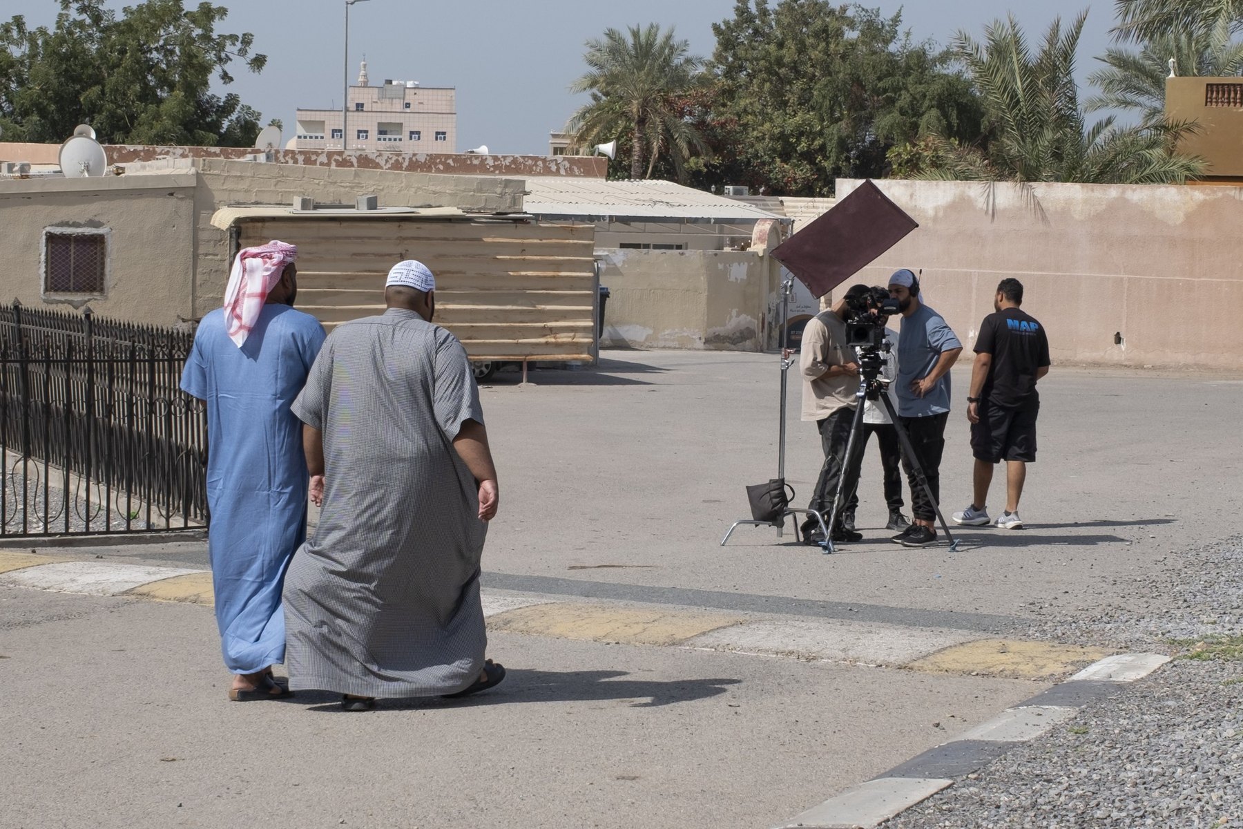 Dahrooy's Graduation Sacrifice, On set 1