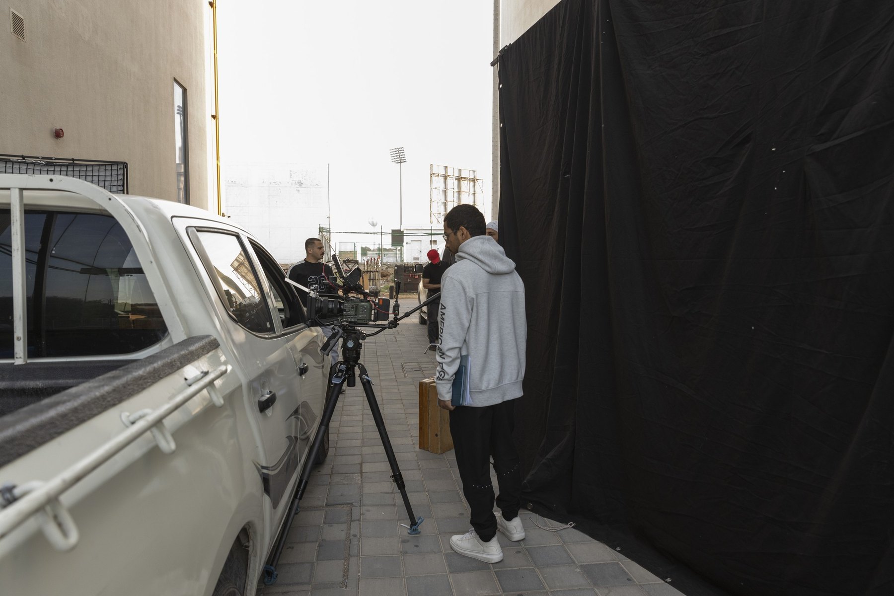 Dahrooy's Graduation Sacrifice, On set 3