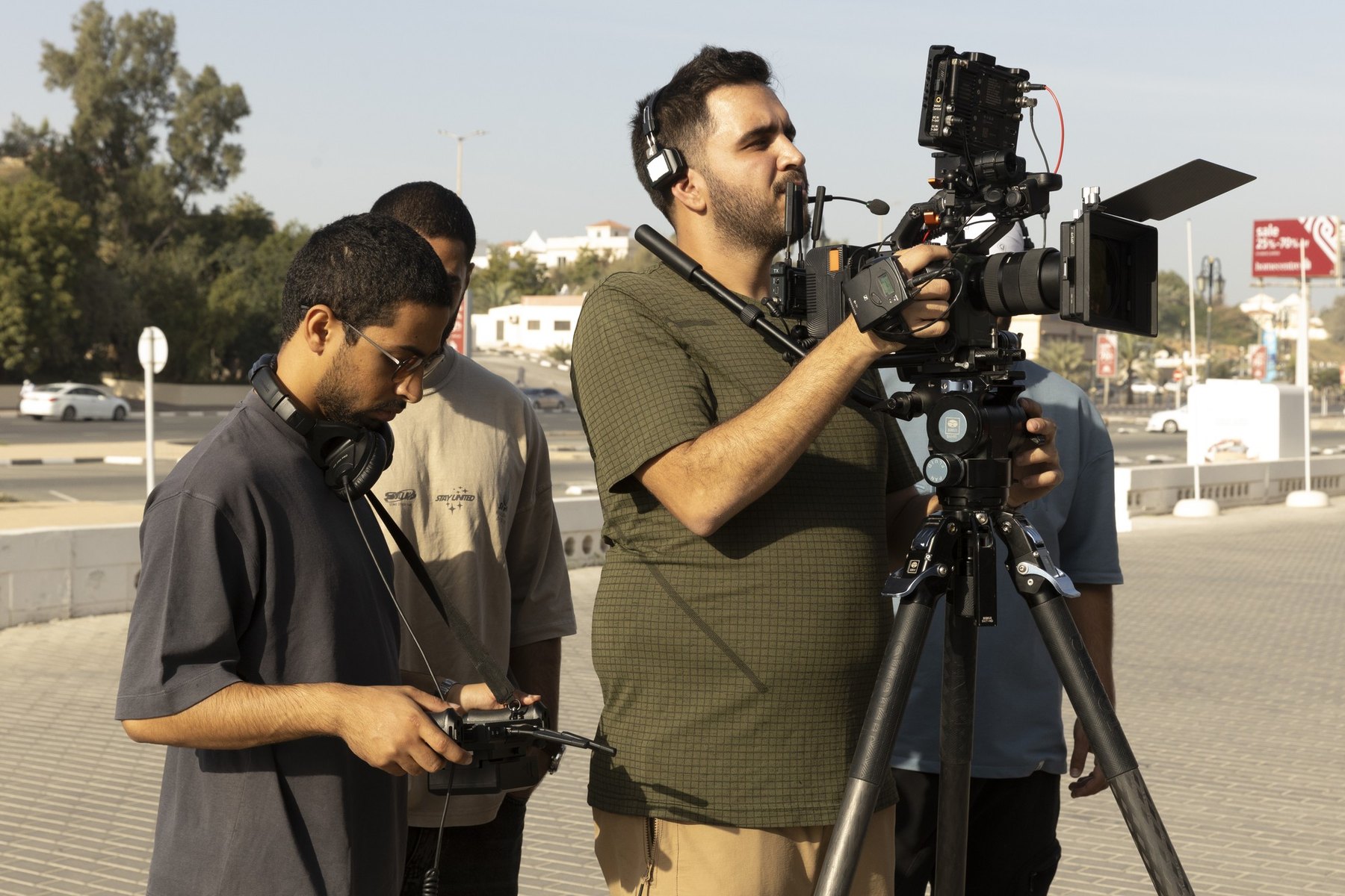 Dahrooy's Graduation Sacrifice, On set 5