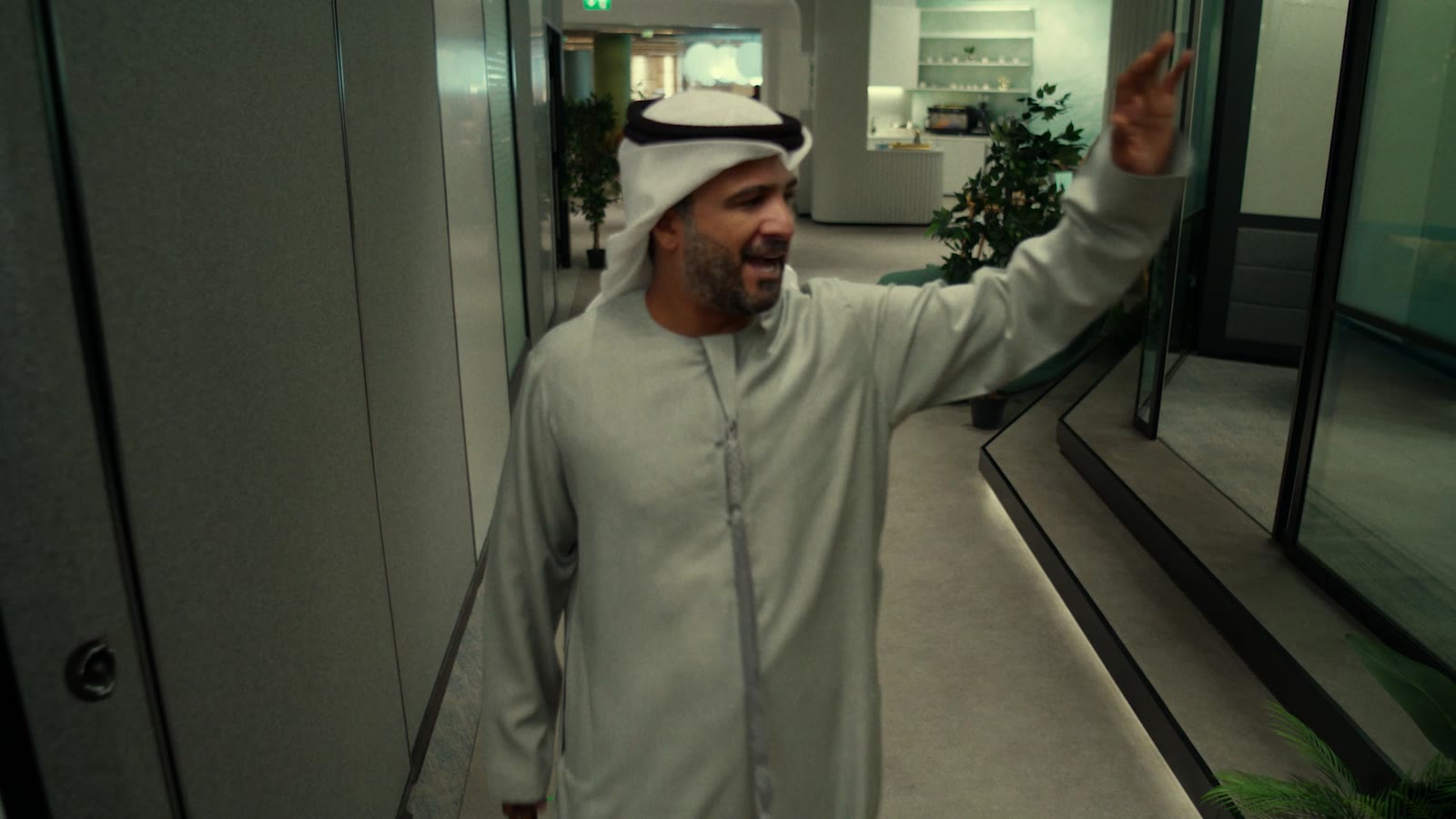 Hekayat Mutaqa'ed — A Retiree's Story — frame 1